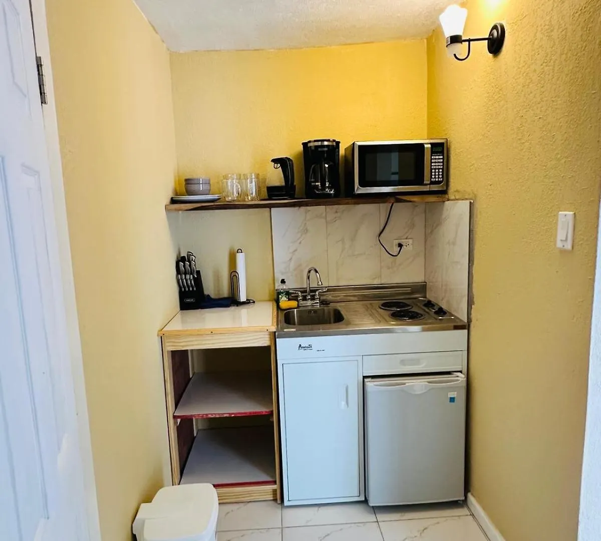 Izzy Room - Ferdie'S Place Port Antonio Apartamento